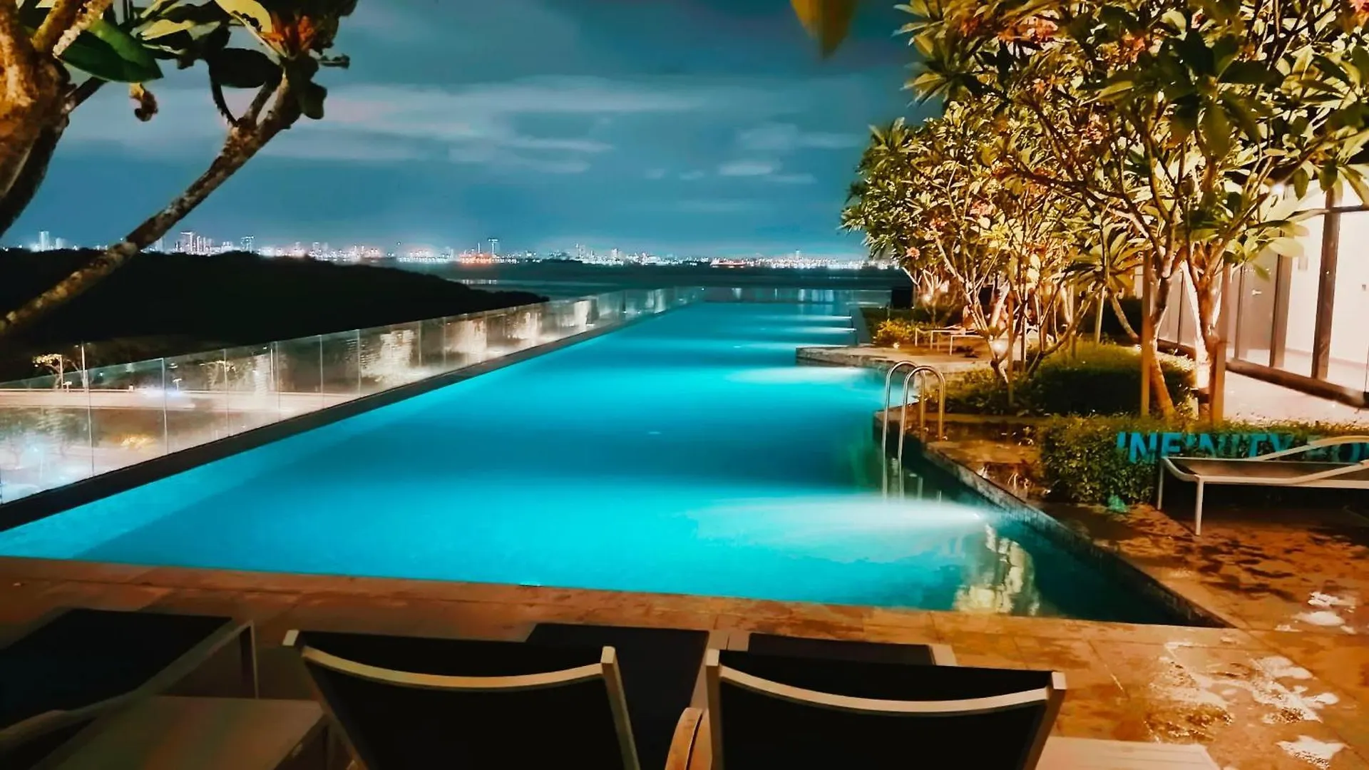 Family House In Georgetown A27 Apartment Jelutong 0*,  Malaysia